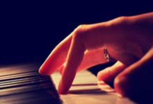 热火主教练对球队表现不满表示将调整阵容